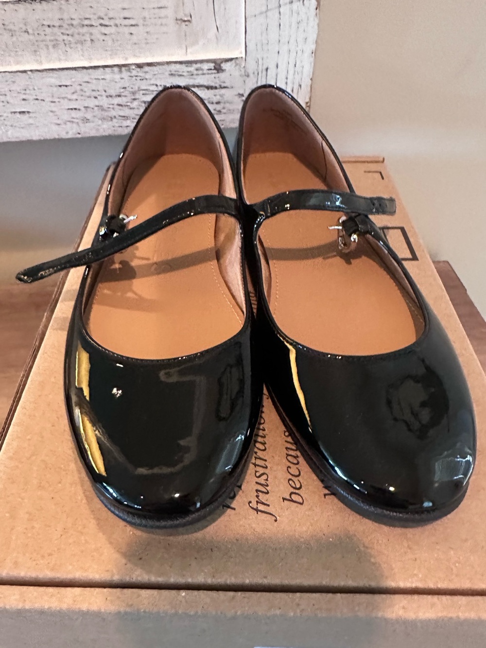 Mary Jane Ballet Flats Women’s Size 8 NEW